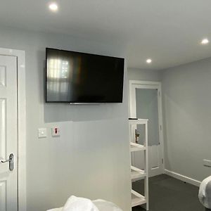 Triple Room Private Bathroom
